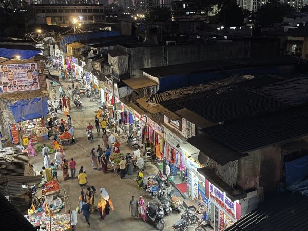 Urbz's New Office - Streets at Night